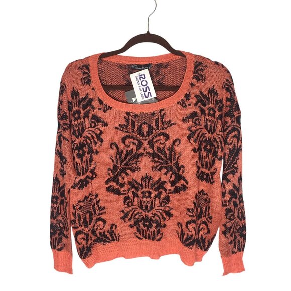 Women's Pullover Knit Sweater Size S/M Coral Peach Baroque All Over Print - Picture 1 of 10